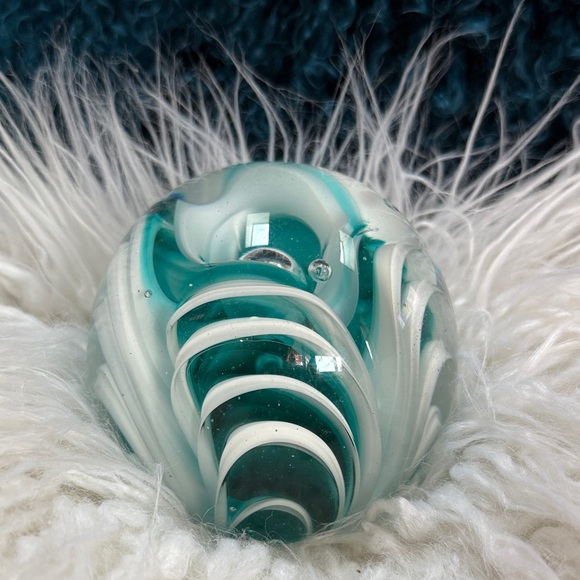 Handmade Dynasty Gallery 3lb Glass Orb Decor Teal / Turquoise & White w/ Bubbles - Picture 3 of 13